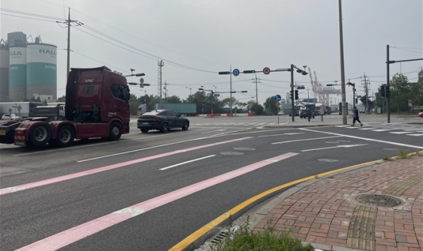 우회전차로 증설, 교차로 교통흐름 개선한 남항교차로